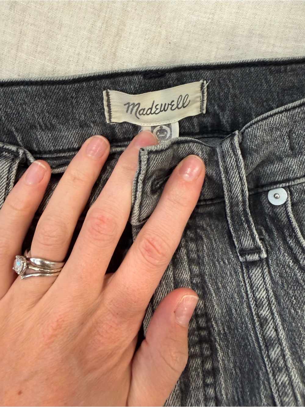 The Perfect Vintage Straight Jean - Madewell - Picture 4 of 8